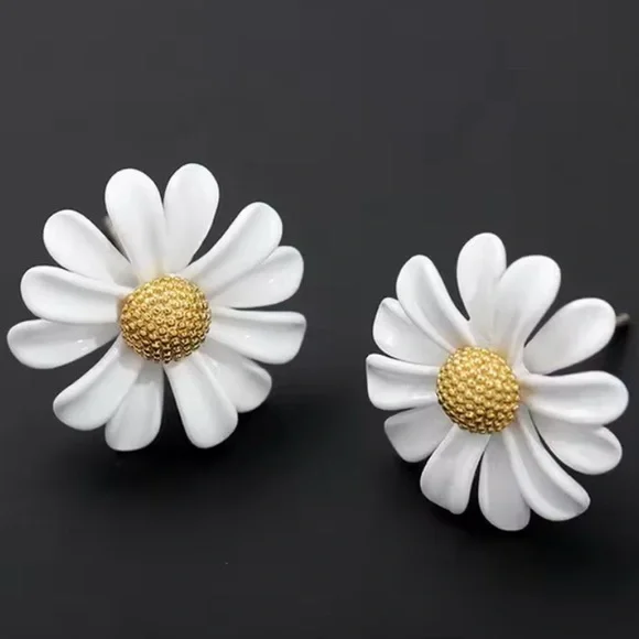 KATE SPADE NEW YORK ♠️ daisy stud earrings 🌼 - Picture 7 of 7